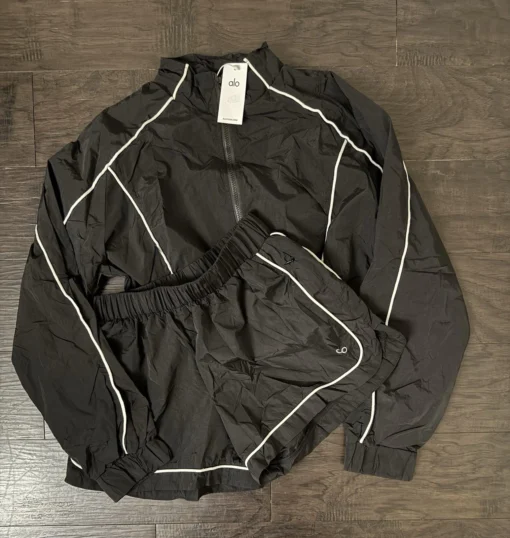alo moves yoga clothes
