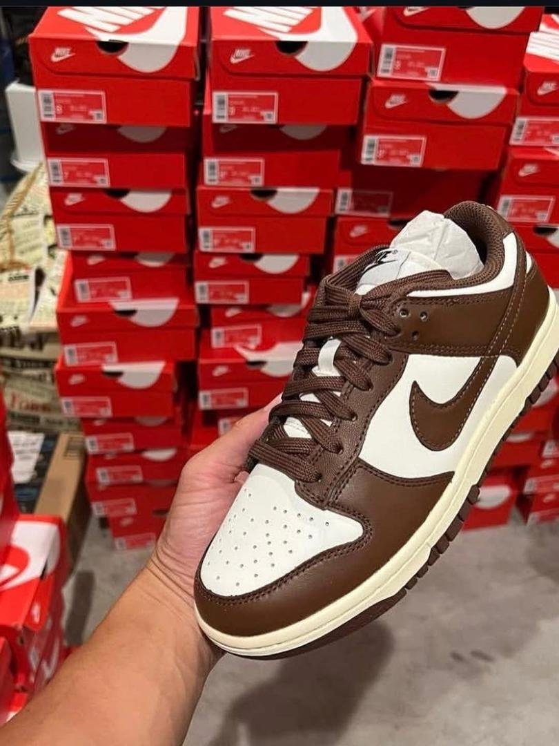 sneaker pallets