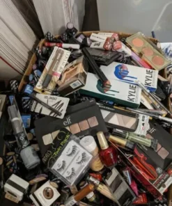 Liquidation de palettes de cosmétiques