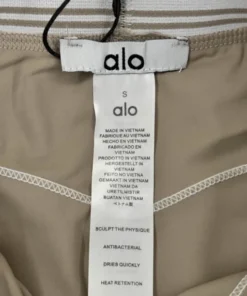 alo yoga clothes